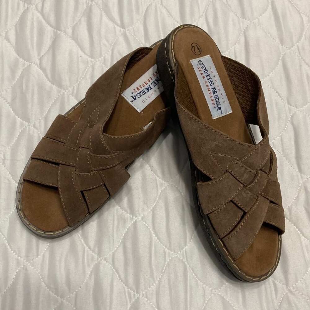 NWOT * Stone Mesa Sandals